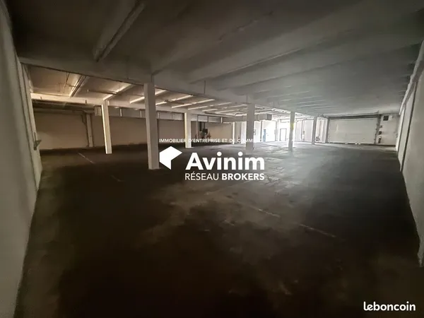 Local commercial 625 m² Besançon