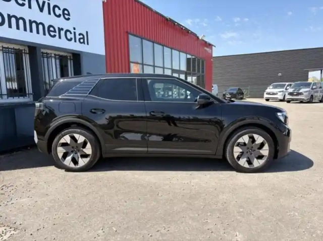 Ford Explorer 286ch extended range 79kwh pack premium rwd — photo 5