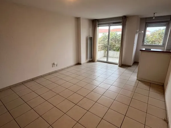 Beau T2 avec Balcon Saint Martin du Touch