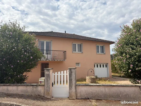 Maison 3 chambres rénovée - 100,78 m² - Terrain 664 m² - Garage - DPE C