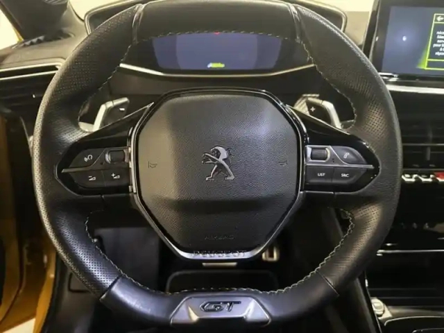 Peugeot 208 1.2 100 gt line eat8 i-cockpit gps camera led — photo 13