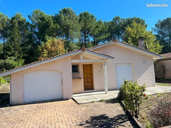 À LOUER - Maison de plain-pied de 102,85 m² - 4 chambres - Garage et jardin clos - HOSTENS (33125)