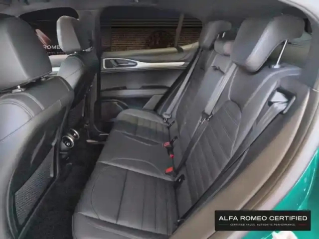 Alfa Romeo Stelvio 2.2 diesel 210ch veloce q4 at8 — photo 10