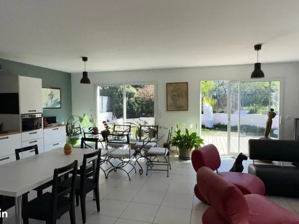 Maison individuelle 4 pièces 105m²