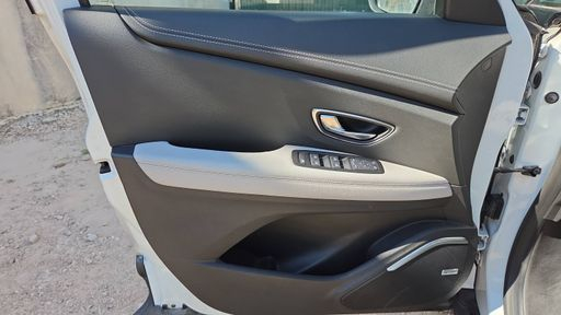 Renault Scenic 1.6 dCi 160 EDC6 - Edition One – 2016 – 138394 km – Diesel – Boîte Automatique — photo 49