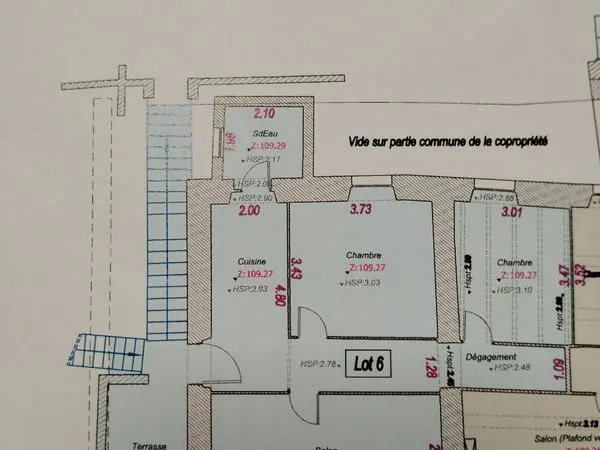 Bel appartement traversant avec terrasse