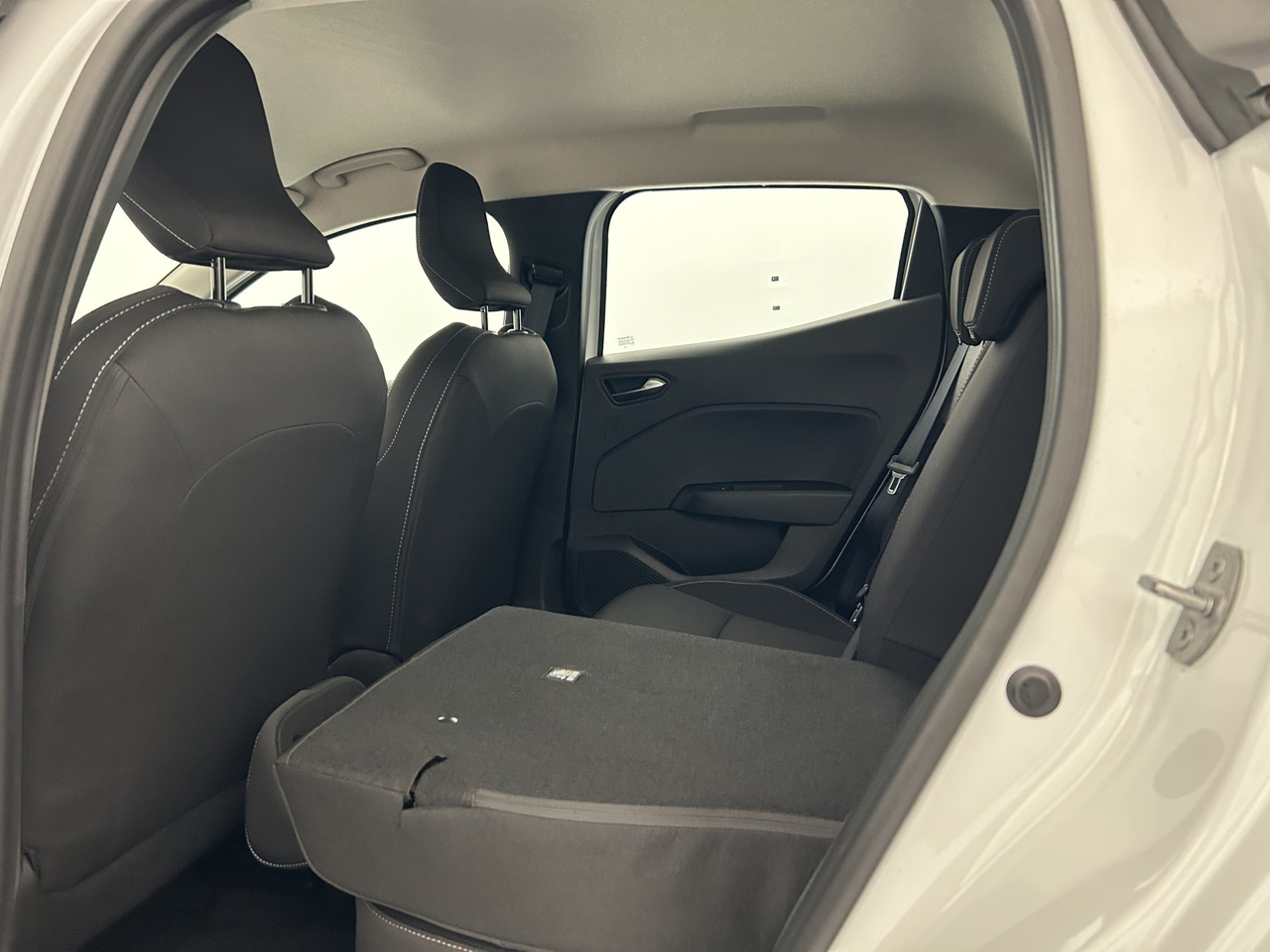 Renault Clio 5 — photo 29