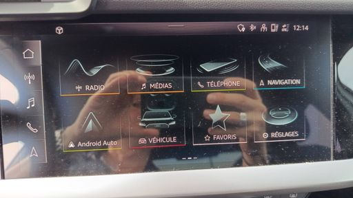 Audi A3 Berline 35 TFSi 150 Mild Hybrid S-Tronic 7 - Design – 2021 – 57091 km – Hybride essence – Boîte Automatique — photo 4