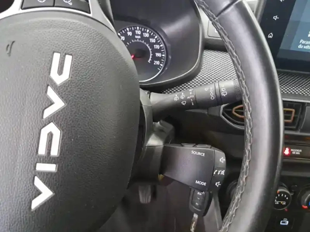 Dacia Sandero eco-g 100 — photo 30