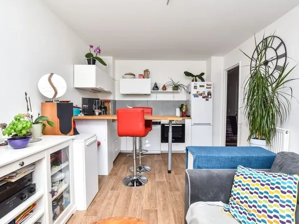 Résidence Carnot Studio entièrement refait récemment transfo