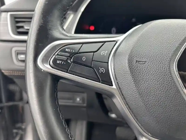 Renault Captur e-tech plug-in 160 - 21 — photo 20