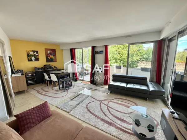APPARTEMENT UNE CHAMBRE AVEC TERRASSE ET PLACE DE PARKING A NIORT