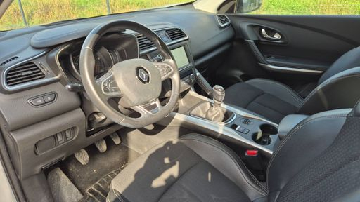 Renault Kadjar 1.2 TCe 130 Energy - Intens – 2016 – 96455 km – Essence – Boîte Manuelle — photo 16