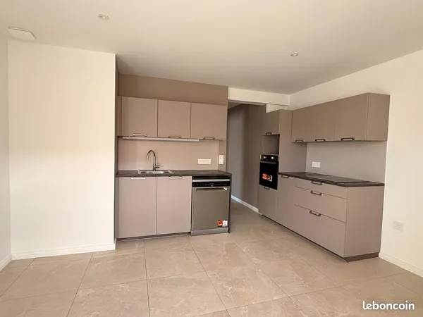 Appartement T2 rénové de 33 m² - Mouthe