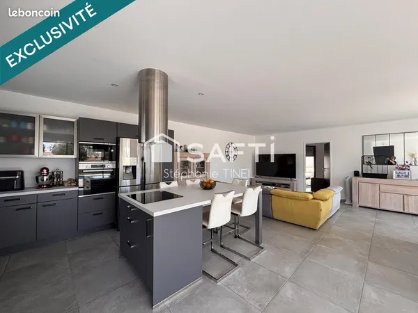 Propriété 6 pièces 154 m²