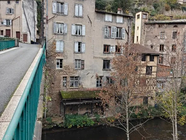 Immeuble 30 pièces 800 m²