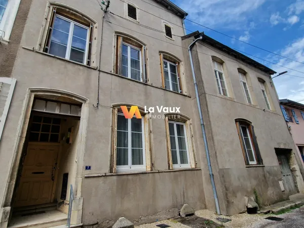 À Vendre , Charmante Maison de Ville à Vézelise