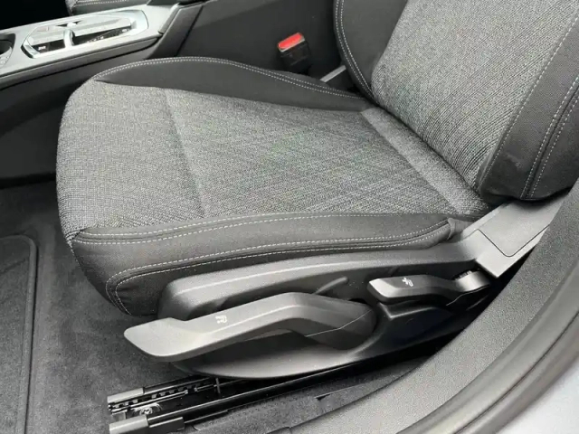 Bmw Serie 1 série 1 116a 122ch m sport design dkg7 — photo 31