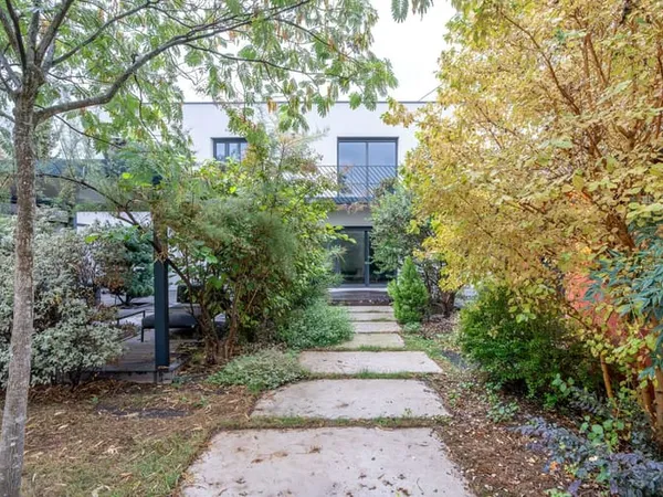 Maison 4 pièces 259 m²