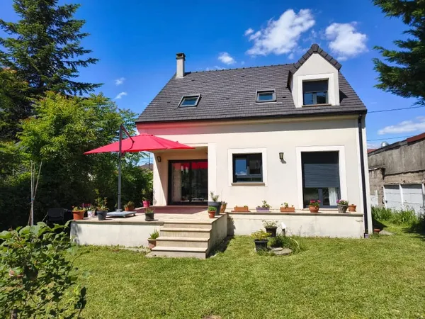 Maison 6 pièces 150 m²