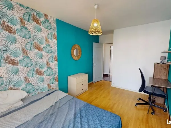 Chambre 5 pièces 89 m²