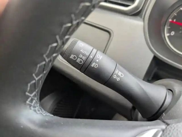 Dacia Duster 1.0 eco-g 100ch  journey 4x2 — photo 23