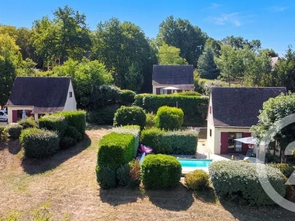 Maison 12 pièces 151 m²