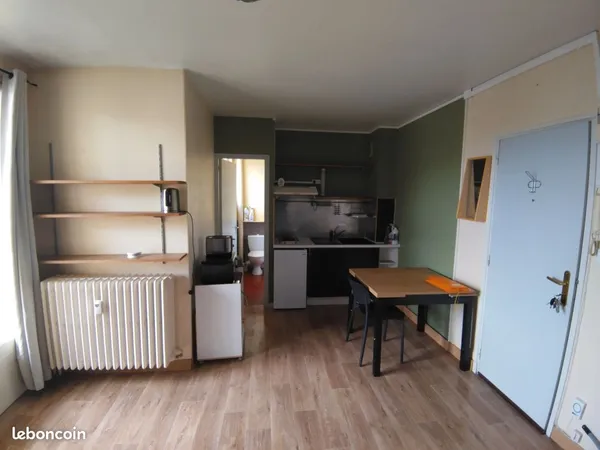 Studio avec terrasse 24 m carre Agen sud