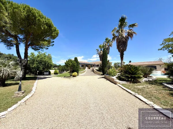 Villa 5 pièces 154 m²