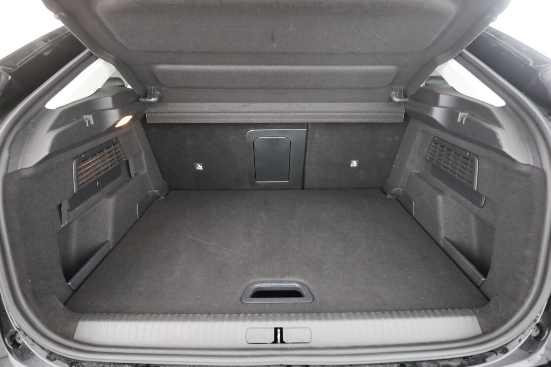 Citroen C4 1.5 Blue-HDi Shine Pack EAT8 — photo 16