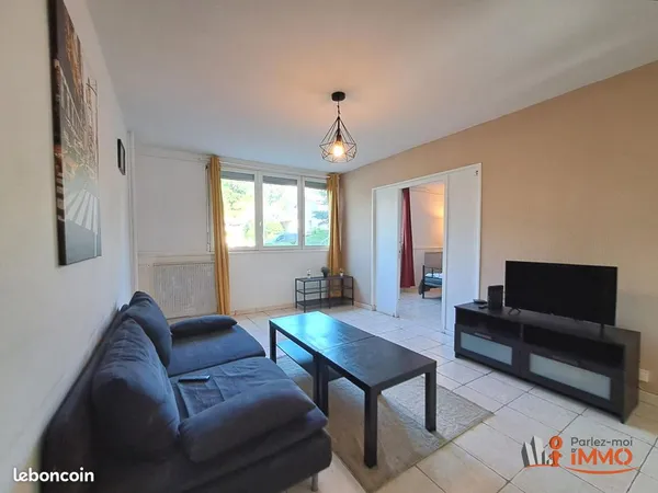 T4 meublé 81 m² - 3 chambres - Saint-Étienne - 900/mois