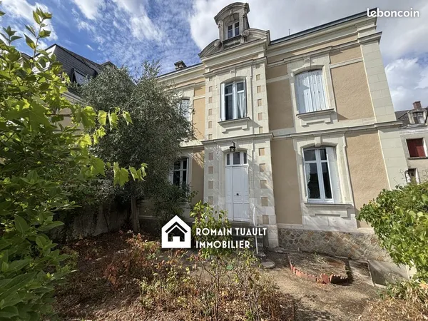 Maison 9 pièces 220 m²