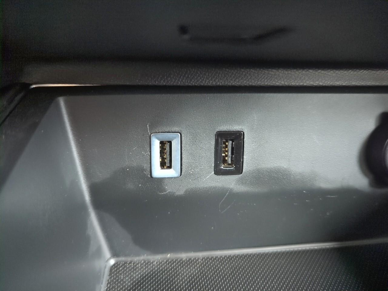 Citroën C5 Aircross hybride 145 e-dcs6 max — photo 28