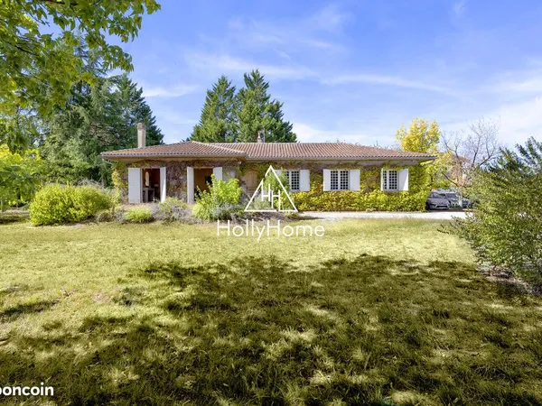 Maison 7 pièces 265 m²