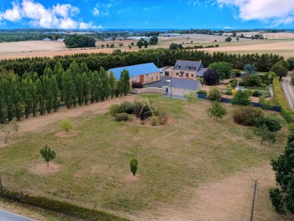 Maison 9 pièces 218 m²