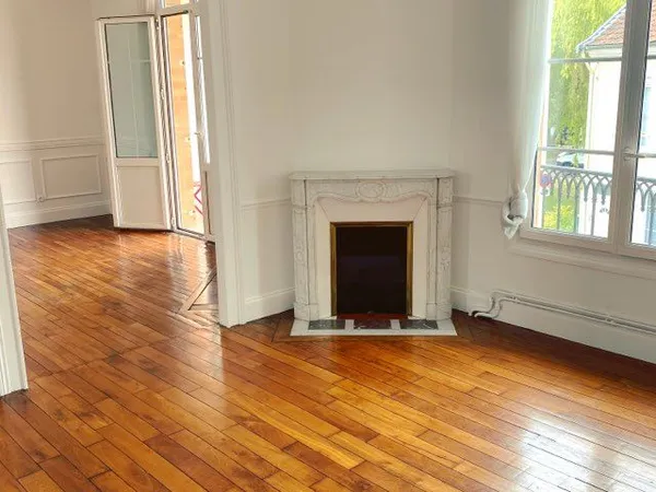 Grand T3 72 m² avec terrasse plein sud - 2 chambres possibles - cuisine équipée