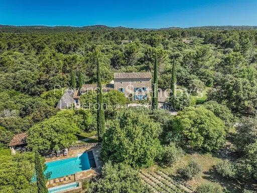 Maison 15 pièces 430 m²