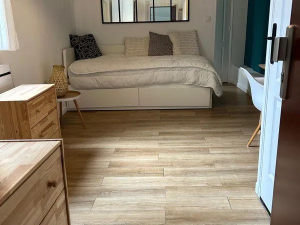 Studio meublé rénové - 23 m² - Marseille 5e / Boulevard Chave