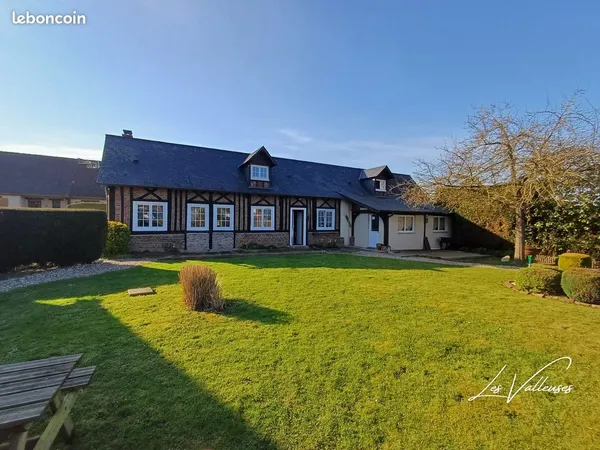 Maison 10 pièces 271 m²