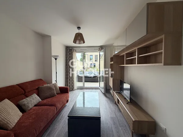 Studio neuf meublé à Louviers