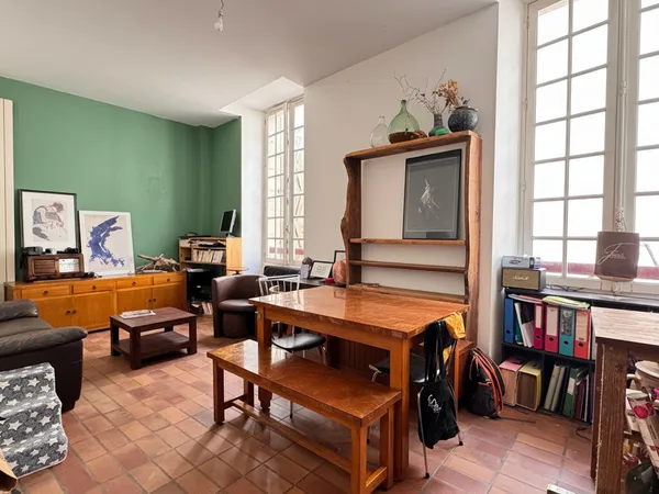 A louer, dans le coeur historique de Périgueux, bel Appartement T3