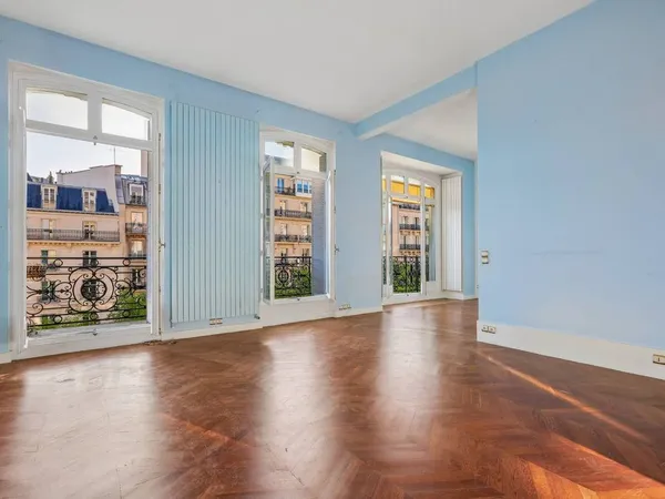 Appartement 5 pièces 178 m²