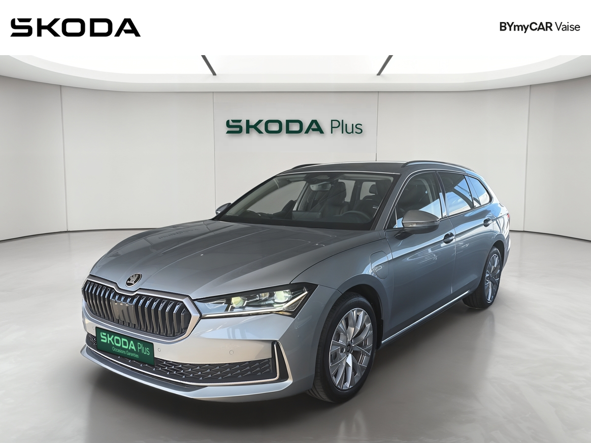 Skoda Superb Combi 1.5 TSI 204 ch PHEV DSG6 — photo 1