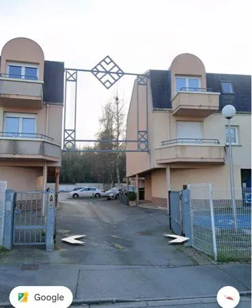 Appartement F3 60m² avec Balcon (Vue Basilique) & Box - St-Quentin