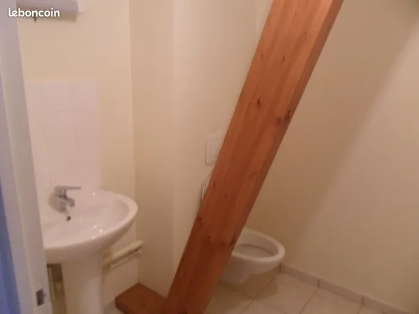 Location studio dans immeuble prive gere par un syndic