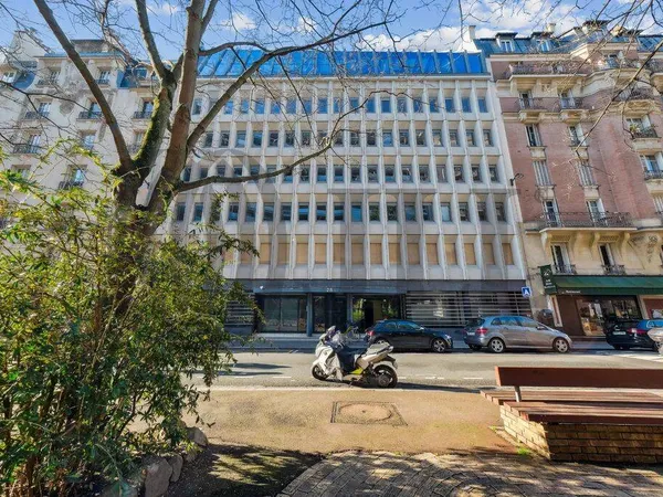 Bureaux 1414 m²