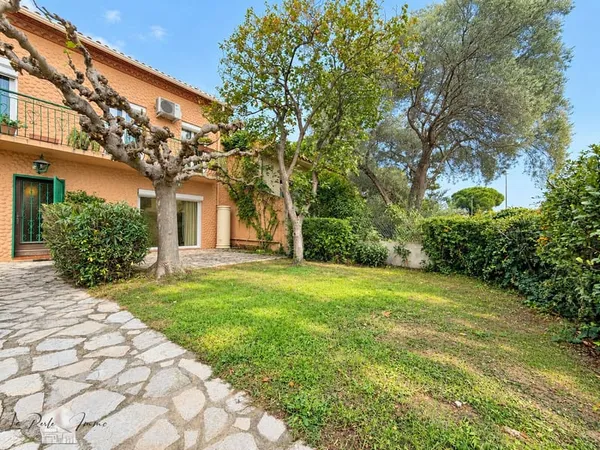 CABESTANY EXCLUSIVITÉ MAISON F7 220 m2 JARDINS ET GARA