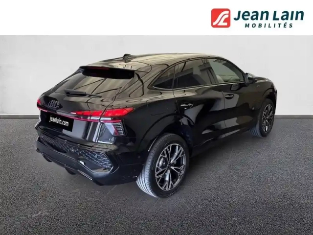 Audi Q3 sportback e-hybrid 272 ch s tronic 6 — photo 5