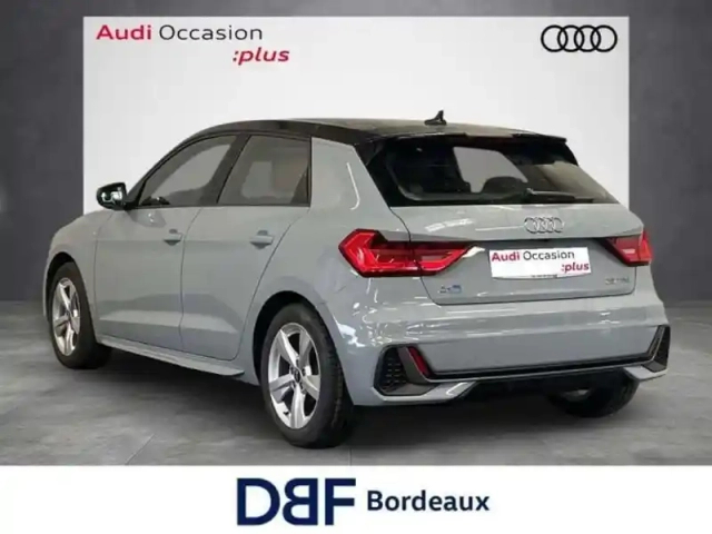 Audi A1 25 tfsi 95 ch bvm5 s line — photo 3