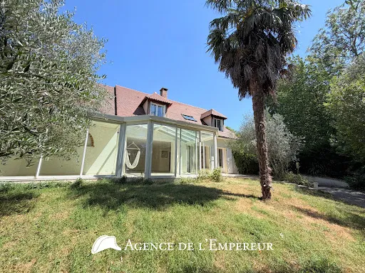 Maison 6 pièces 180 m²